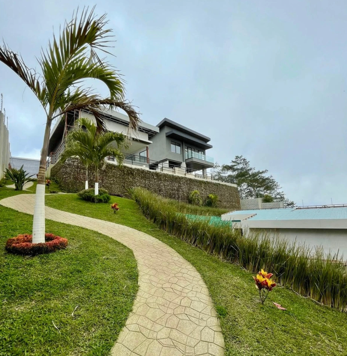 Casa las Nubes — view 2